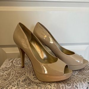 Guess Tan Platform Pumps 8.5